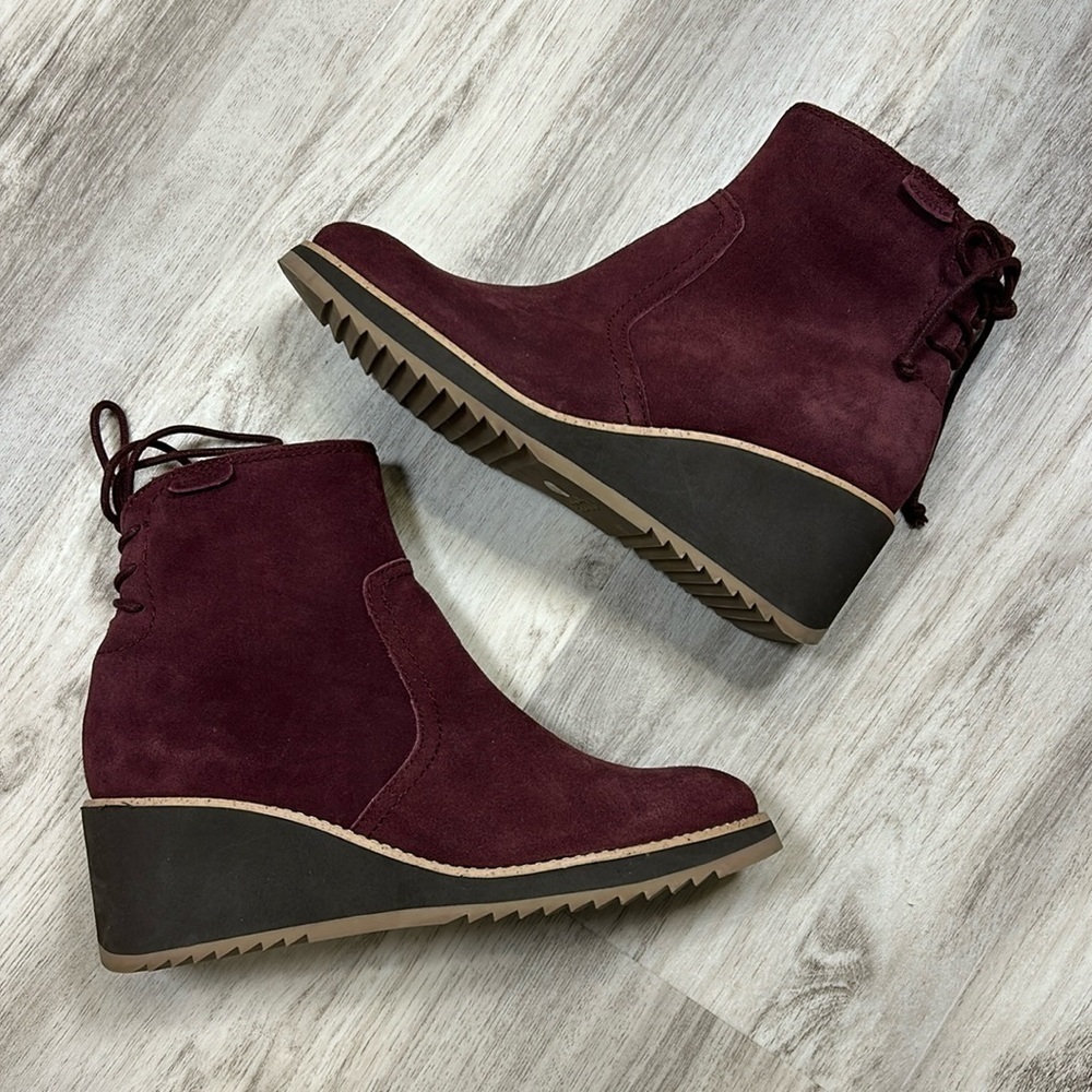 Women’s Earth Calia Burgundy Suede Leather Wedge‎ Ankle Boots Lace-Up Back | 8.5